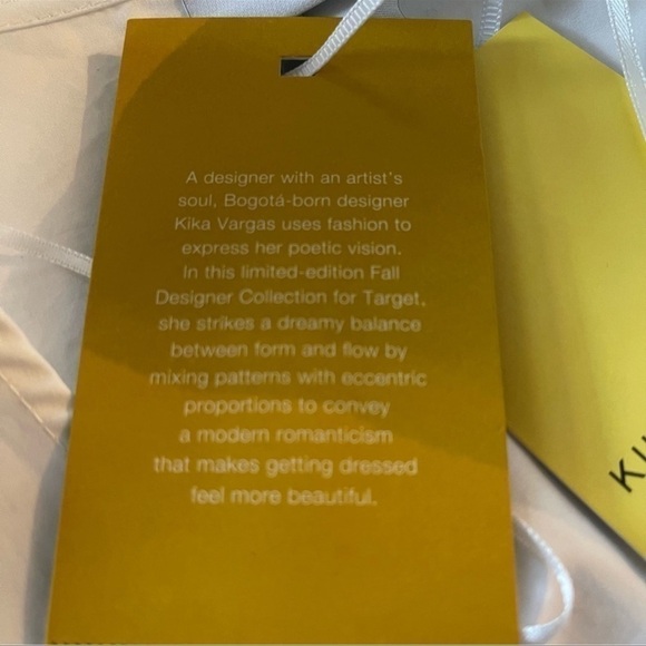 NWT Kika Vargas for Target Scallop Edge Wrap Top size 4X white - Picture 7 of 9